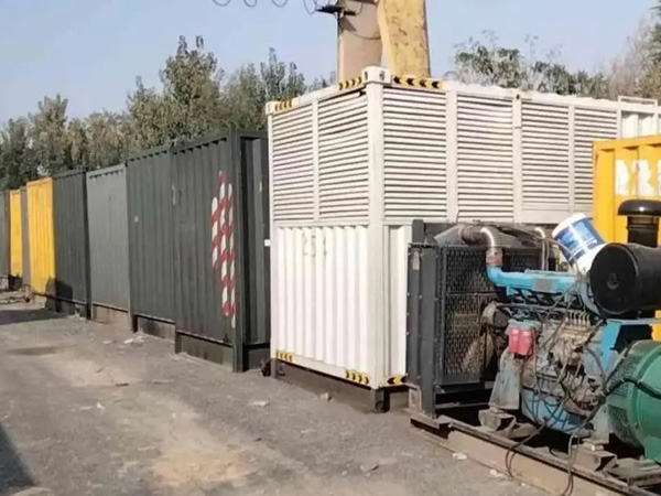 猇亭200KW柴油发电机机组每小时油耗是多少?